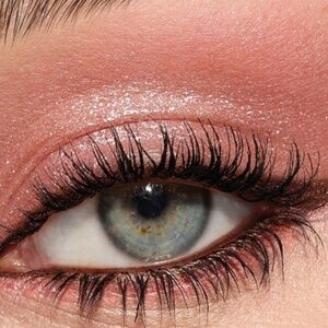 MAC  Dazzleshadow Eye Shadow *LAST DANCE